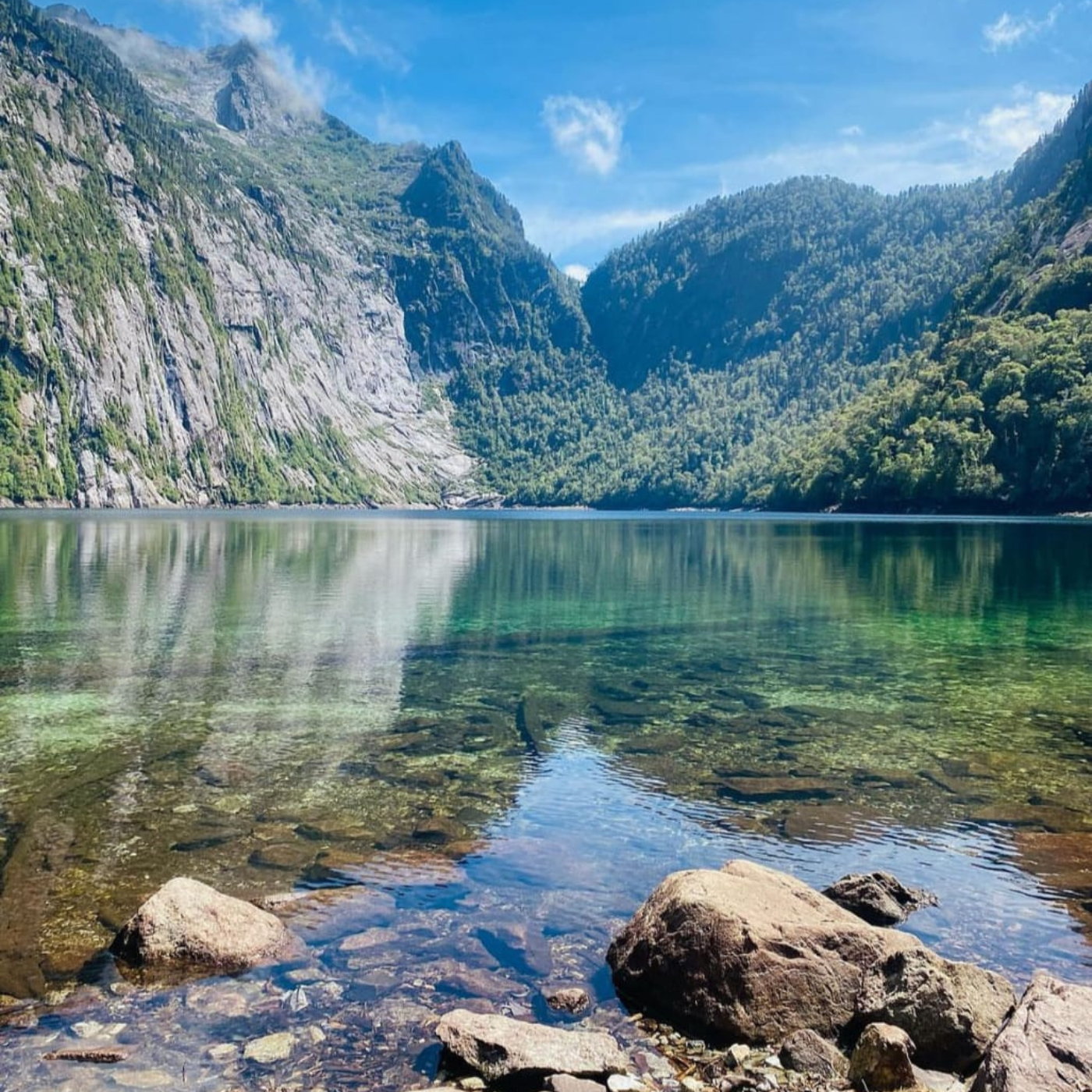 Tour de Trekking por el Fascinante Parque nacional Alerce Andino